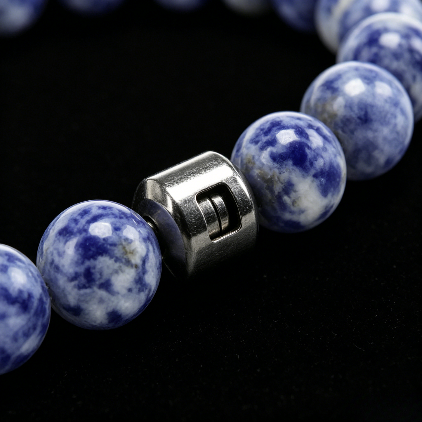 Deep Blue Agate Bracelet 8mm (Throat Chakra)